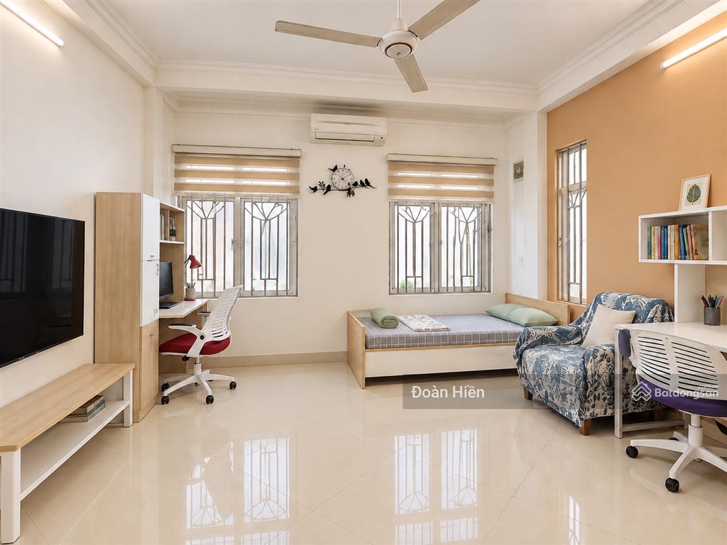 Chủ nhiều nhà bán bớt, giá đầu tư! lô góc xuân thủy, hồ tùng mậu, phạm văn đồng, gần đh thương mại