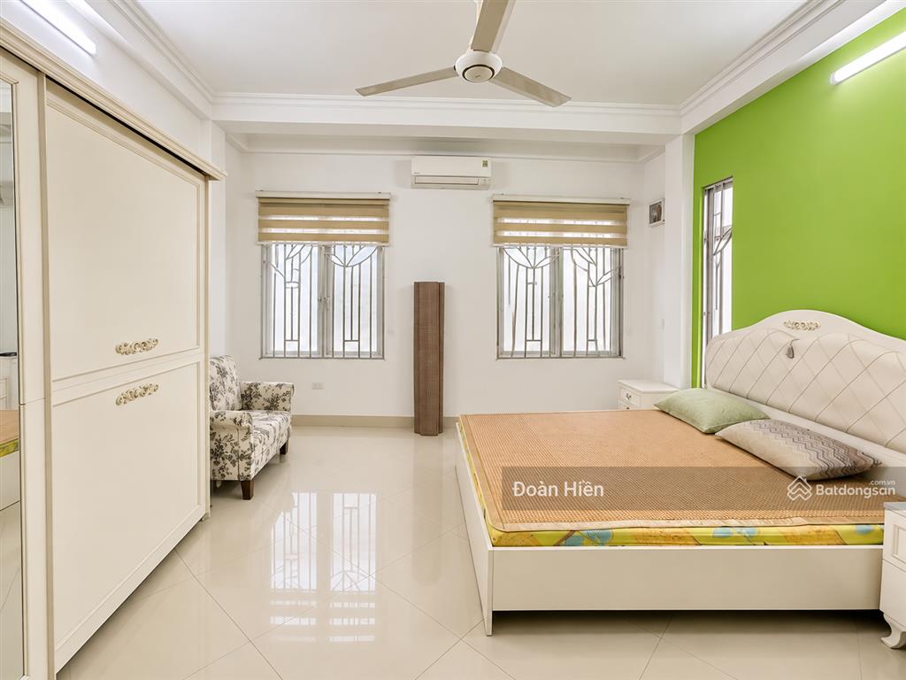 Chủ nhiều nhà bán bớt, giá đầu tư! lô góc xuân thủy, hồ tùng mậu, phạm văn đồng, gần đh thương mại