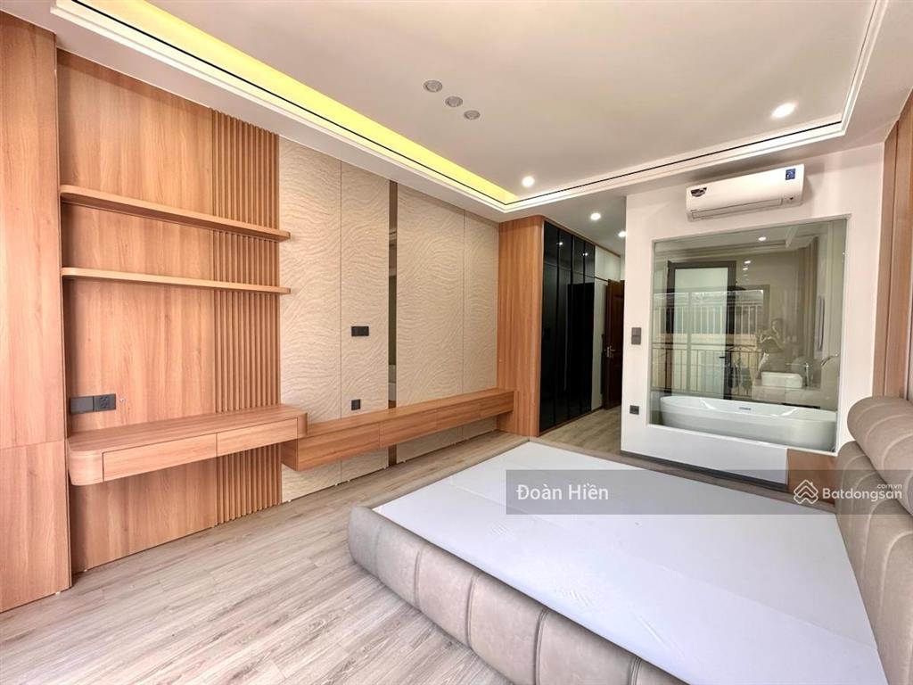 Bán gấp nhà riêng dịch vọng, 41m2*6t, giá 7,3 tỷ, ở kết hợp kd, dòng tiền 20tr/th, sổ đẹp gửi bank
