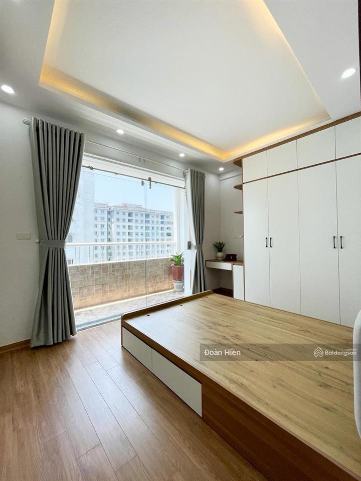 Đáo bank! căn góc tp giao lưu, hx greenstar 3n2vs, 2 bancon hướng đông  nam, full nt, sổ lâu dài