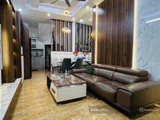 Bán nhà đẹp ở luôn hoàng quốc việt  võ chí công, chủ xây chắc chắn, 60m ô tô tránh, 41m2*5t, sổ a4