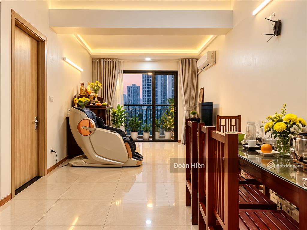 Chính chủ đời đầu cần bán gấp chung cư ngoại giao đoàn, 95m2, 2n2vs 2 logia, tầng trung, chỉ 7,9 tỷ