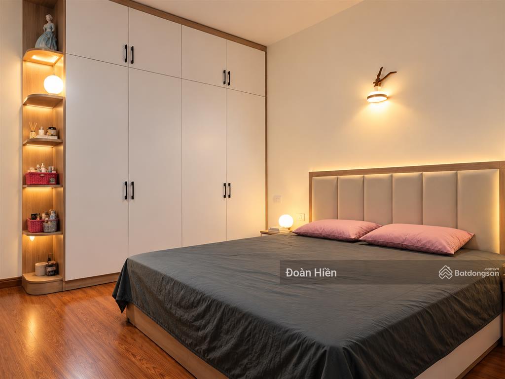 Chính chủ đời đầu cần bán gấp chung cư ngoại giao đoàn, 95m2, 2n2vs 2 logia, tầng trung, chỉ 7,9 tỷ