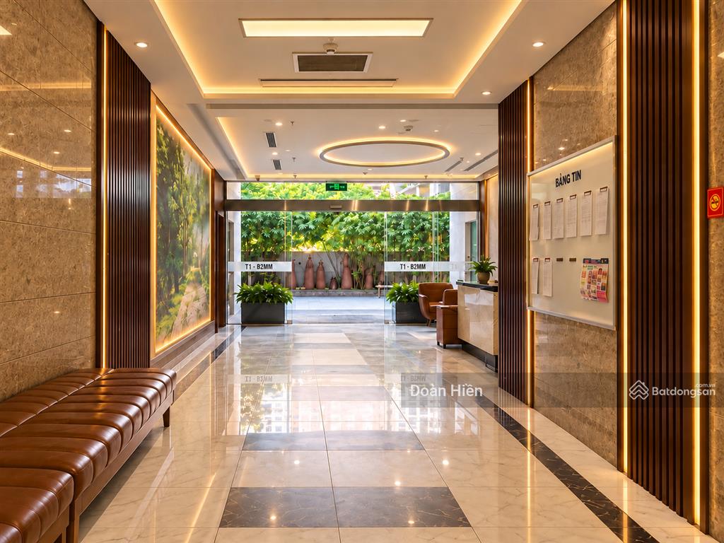 Chính chủ đời đầu cần bán gấp chung cư ngoại giao đoàn, 95m2, 2n2vs 2 logia, tầng trung, chỉ 7,9 tỷ