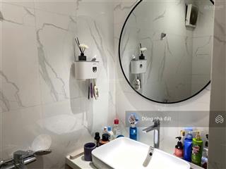 Bán chdv ngã tư hàng xanh xvntbình thạnh cách q1 500m, (4x18) 5tầng 11 phòng  70tr/th