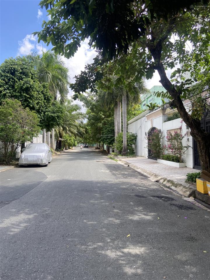 Bán gấp đất bình lợi dt5x20 kcnc4 giá13.9 tl trc nhà công viên cách dh văn lang chỉ 100m