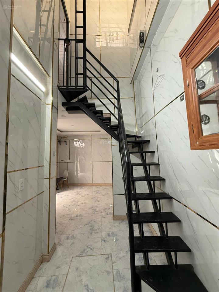 Nhà sát hxh lê văn duyệt  bình thạnh đất 23m² trệt lầu cách quận 1 chỉ 100m giá 2.3 tỷ tl