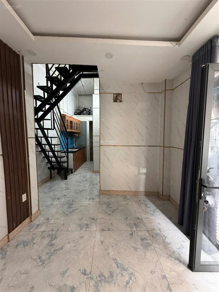 Nhà sát hxh lê văn duyệt  bình thạnh đất 23m² trệt lầu cách quận 1 chỉ 100m giá 2.3 tỷ tl