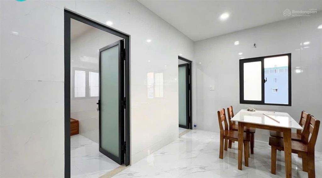 Bán nhà nguyễn xí  p13 bình thạnh (cũ)  6 tầng 10pn cho thuê  2 xe hơi né nhau