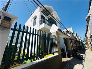 Nhà shr 81m2,oto kia vào nhà, cách mt 15m gần ngã 4 vườn lài,sân vườn mát lành ngập ánh sáng, btct