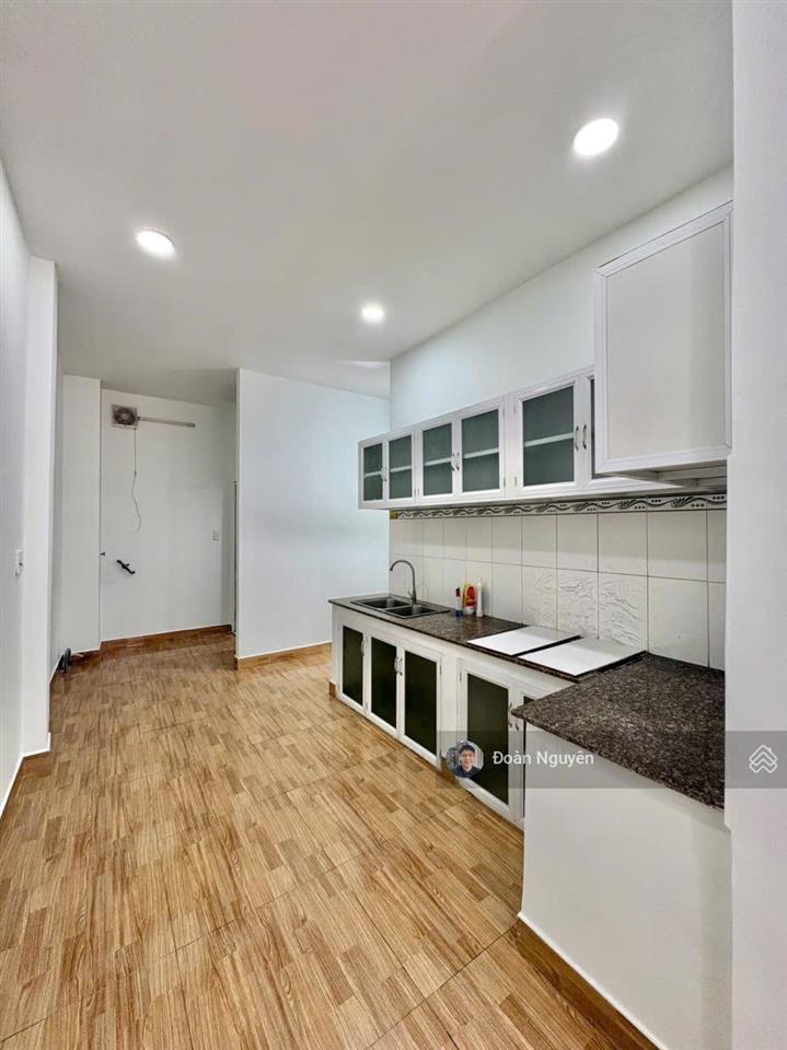 4.2 tỷ mà có nhà 2 tầng 3pn 52m2 full tc, sổ riêng tường riêng ngay khu nhà mới 7 tỷ, gần ub