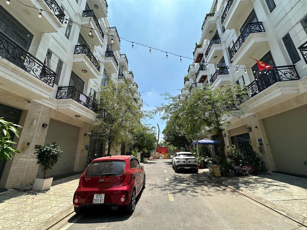Nhà 5 tầng 5pn5wc có thang máy, sân thượng view sông an lành, đường 12m khu đồng bộ xanh mát