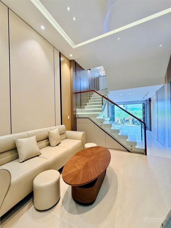Nhà shr 4 tầng xây mới đẹp, thi công tỉ mỉ, oto vô nhà, gần tu viện khánh an, cách ql1 400m