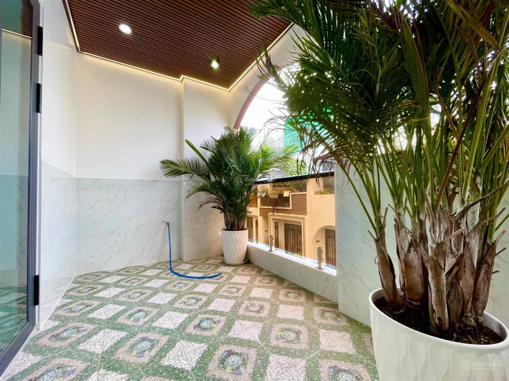 Nhà mới giá như nhà cũ! chỉ 5,8 tỷ nhà 5 tầng 4pn6wc, oto vô nhà, tường móng riêng shr hoàn công đủ