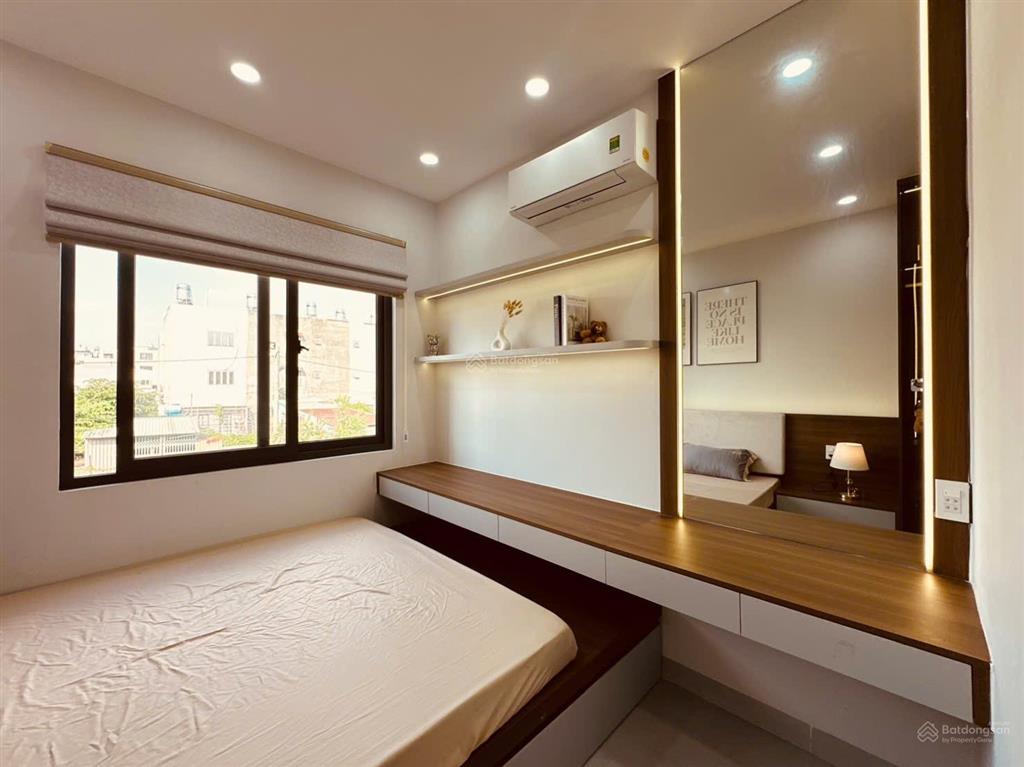 Ngay chợ cầu đồng giảm 500tr! nhà 4 tầng xây mới đường oto tránh 4pn chỉ 5.7 tỷ, btct kiên cố shr