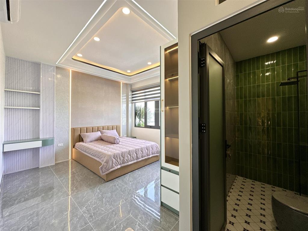Nhà 5 tầng xây mới 5pn 6wc sẹc ngắn tl15 giảm mạnh chỉ 5,6 tỷ. gần ngã 4 ga giáp gò vấp shr