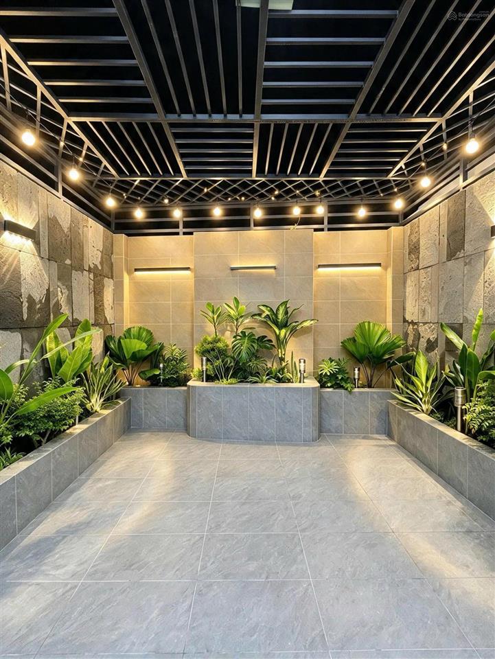 Nhà mới 5 tầng xe tải thông, 67m2 full sau trường ng văn hệ, khuôn viên trước sau lộng gió, shr