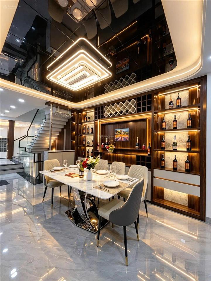 Nhà mới 5 tầng xe tải thông, 67m2 full sau trường ng văn hệ, khuôn viên trước sau lộng gió, shr