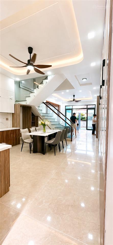 Go dĩ an  siêu phẩm 4 tầng mới xây  hoàn công  120m² (5x24m)  sân ôtô  chỉ 8,1 tỷ có tl