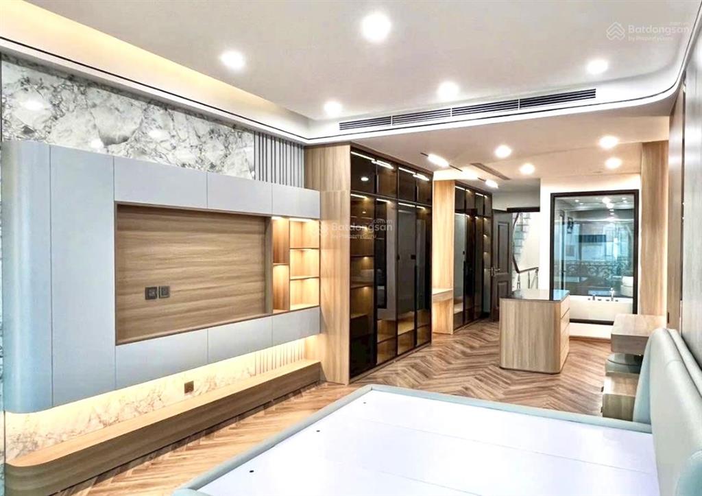 Siêu phẩm toà nhà 6 tầng mặt tiền nguyễn an ninh dĩ an nối dài thang máy hiện đại dòng tiền 720tr