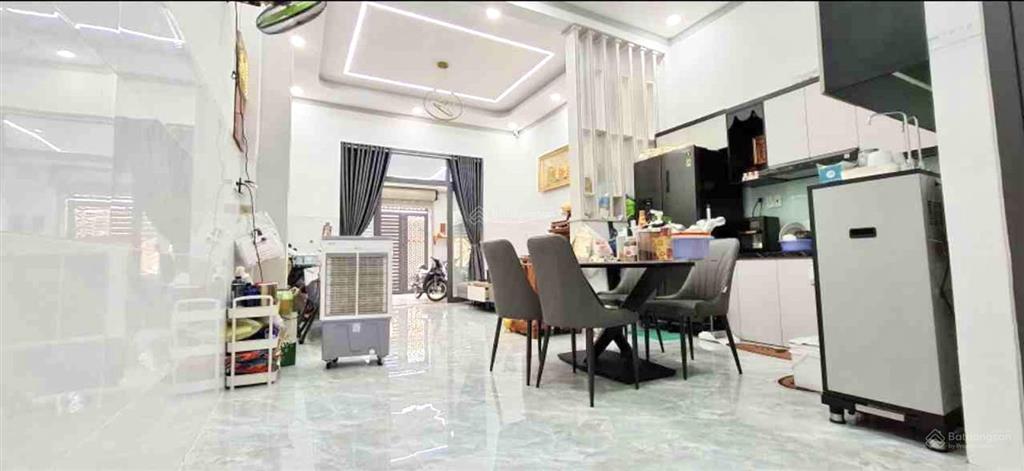 Vincom dĩ an  nhỉnh 3 tỷ  nhà mới ở ngay trung tâm dĩ an  104m2 (5x20)  tặng full nội thất