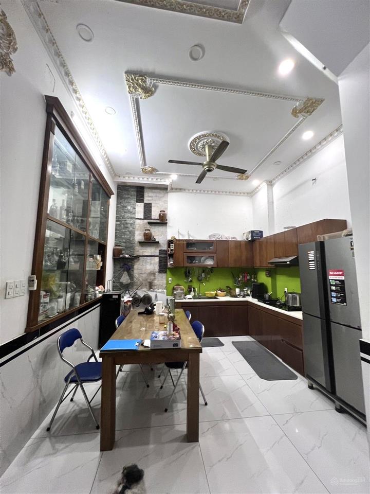 Siêu phẩm 3 tầng  chỉ 7 tỷ đường xe hơi  hoàn công  gần chung cư 4 s linh đông  phạm văn đồng.
