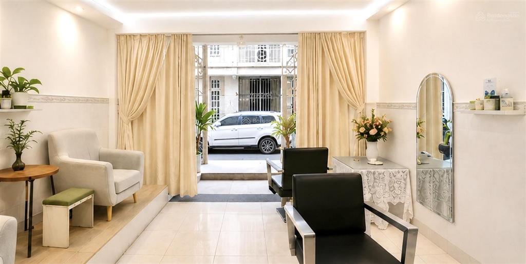 Bán nhà mặt tiền kinh doanh  chỉ 6 tỷ.  hàng xóm vạn phúc city  xe hơi đỗ cửa  hoàn công.