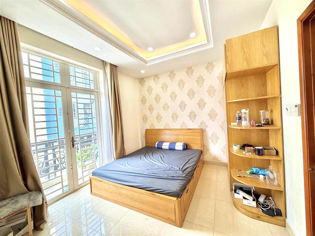 Nhà đẹp 3 tầng  gần chợ bình triệu, gigamall  75m2  chỉ 7.3 tỷ  đường xe hơi  hoàn công.