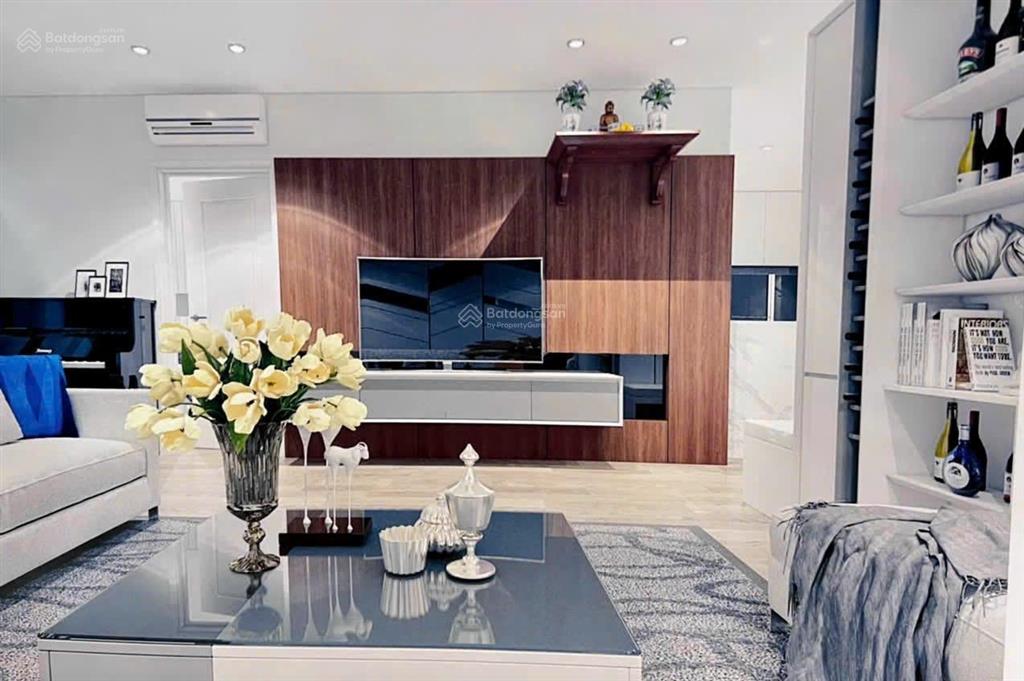 Bán cc 2pn, 2wc, 65m2 tại goldsilk complex, 5,5 tỷ, đẹp, nhiều tiện ích