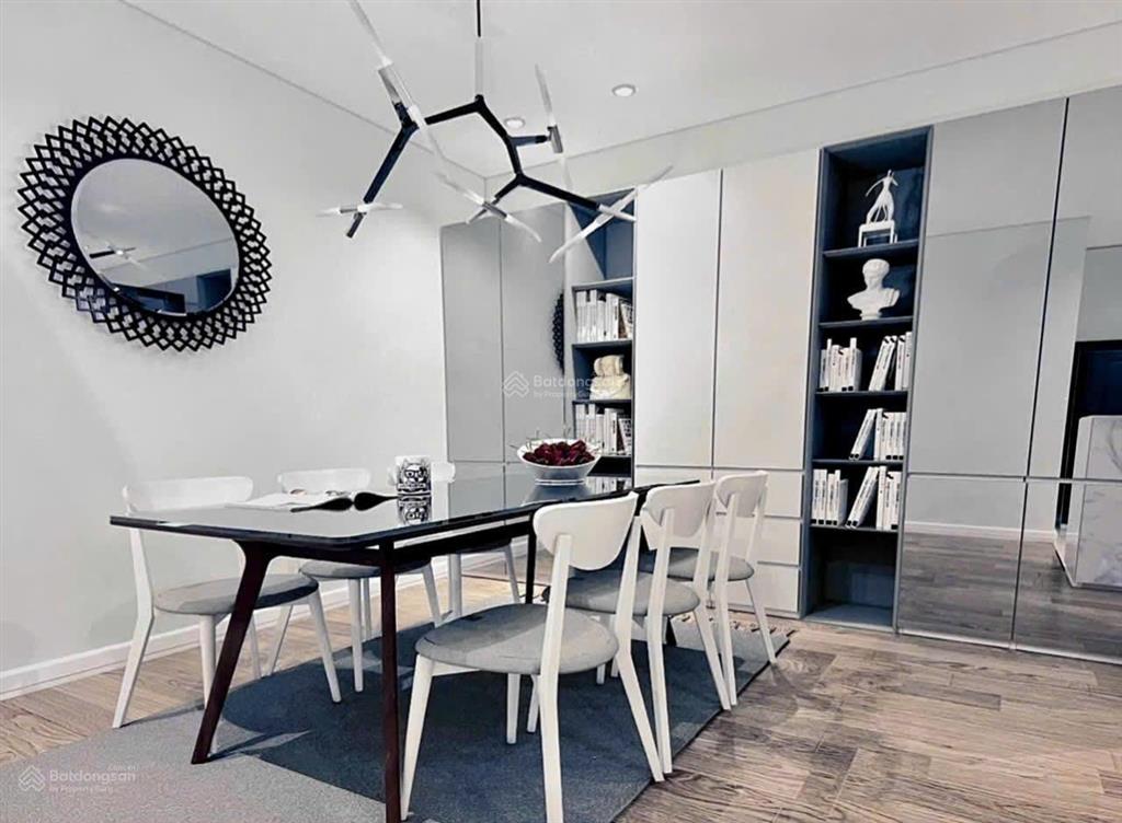 Bán cc 2pn, 2wc, 65m2 tại goldsilk complex, 5,5 tỷ, đẹp, nhiều tiện ích