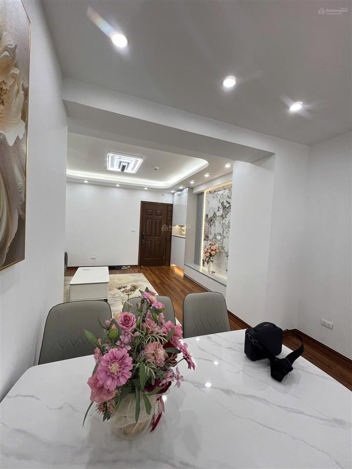 Bán cc eco green city, 5,9 tỷ, 75m2, 2pn, 2wc, đầy đủ nội thất, thanh trì, hà nội