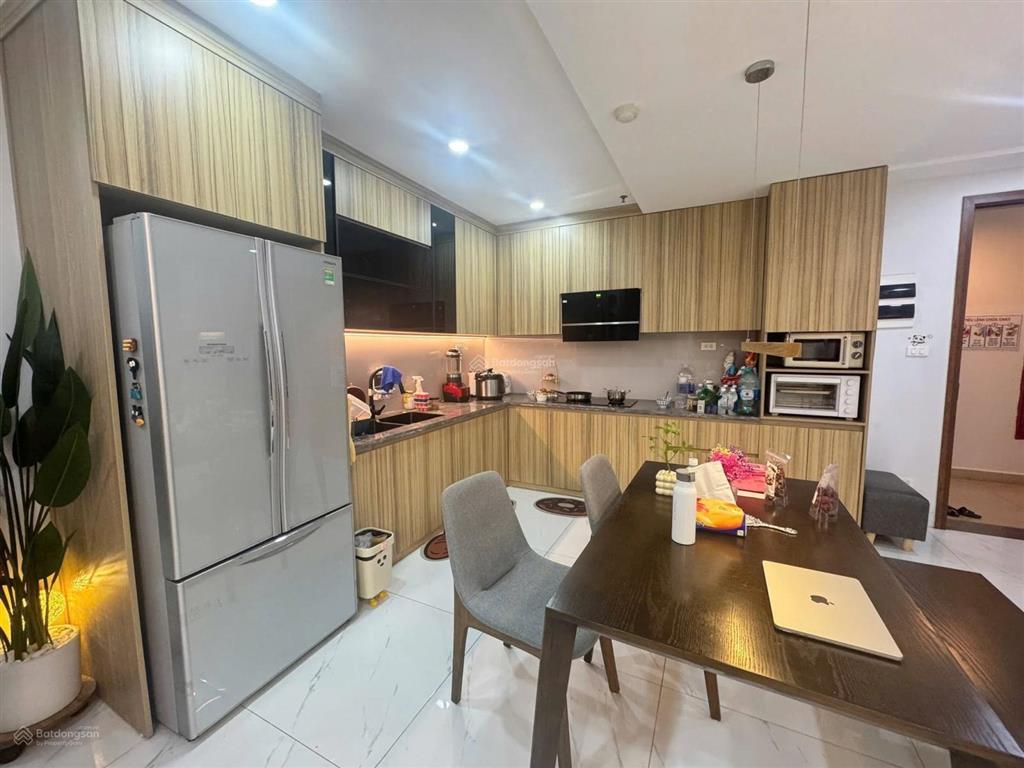 Bán gấp căn hộ the light 3pn, 2wc, 130m2 9,8 tỷ thị trường đang đẹp ạ