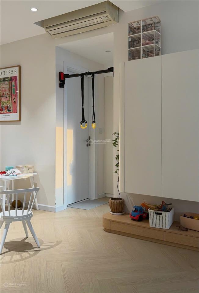 Bán căn hộ chung cư view đẹp tại mulberry lane, 8,2 tỷ, 121 m² hot!