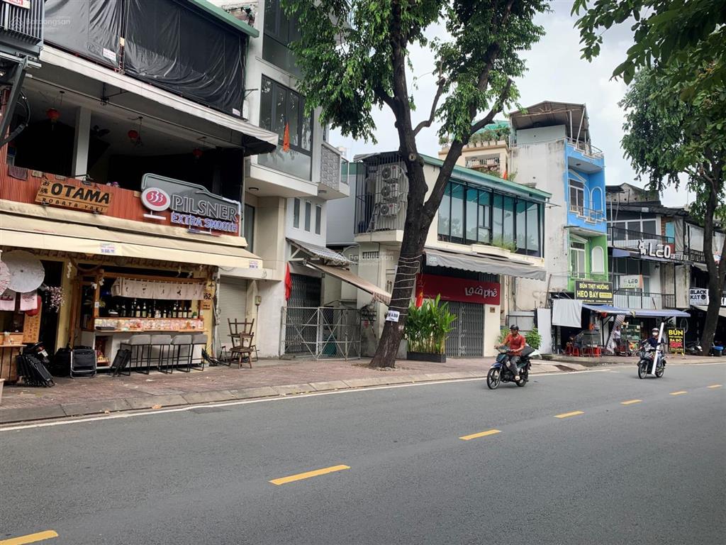 Gấp bán nhà đẹp vào ở ngay, 38m2 có nở hậu, 3 tầng, 3pn, trường sa, giá chỉ nhỉnh 8 tỷ