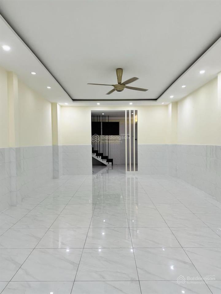 Giá rẻ bất ngờ! nhà sát lê văn sỹ, 5*13, hxh thẳng 1 trục, nhà trung tâm đi đâu cũng gần