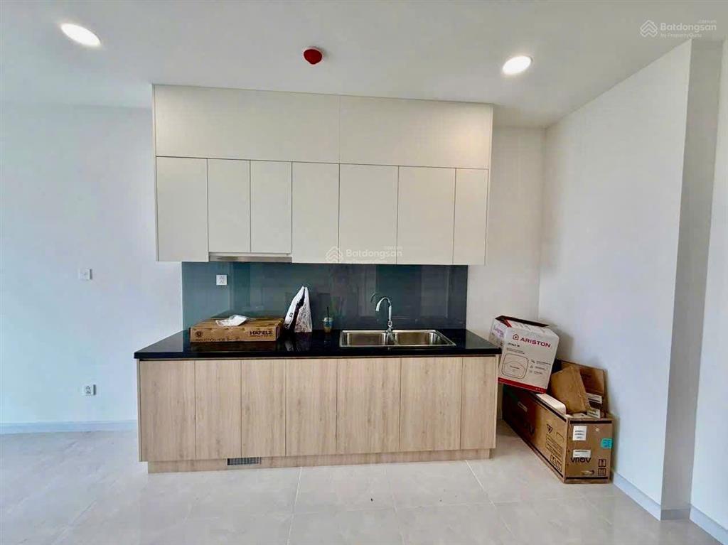 Cho thuê the maison  2pn  5tr5 (2 máy lạnh + 2 rèm, bếp, hút mùi)