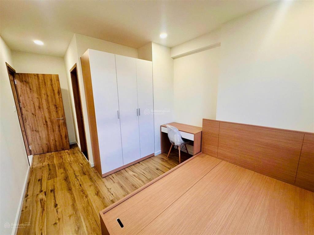 Cho thuê the maison  2pn  5tr5 (2 máy lạnh + 2 rèm, bếp, hút mùi)