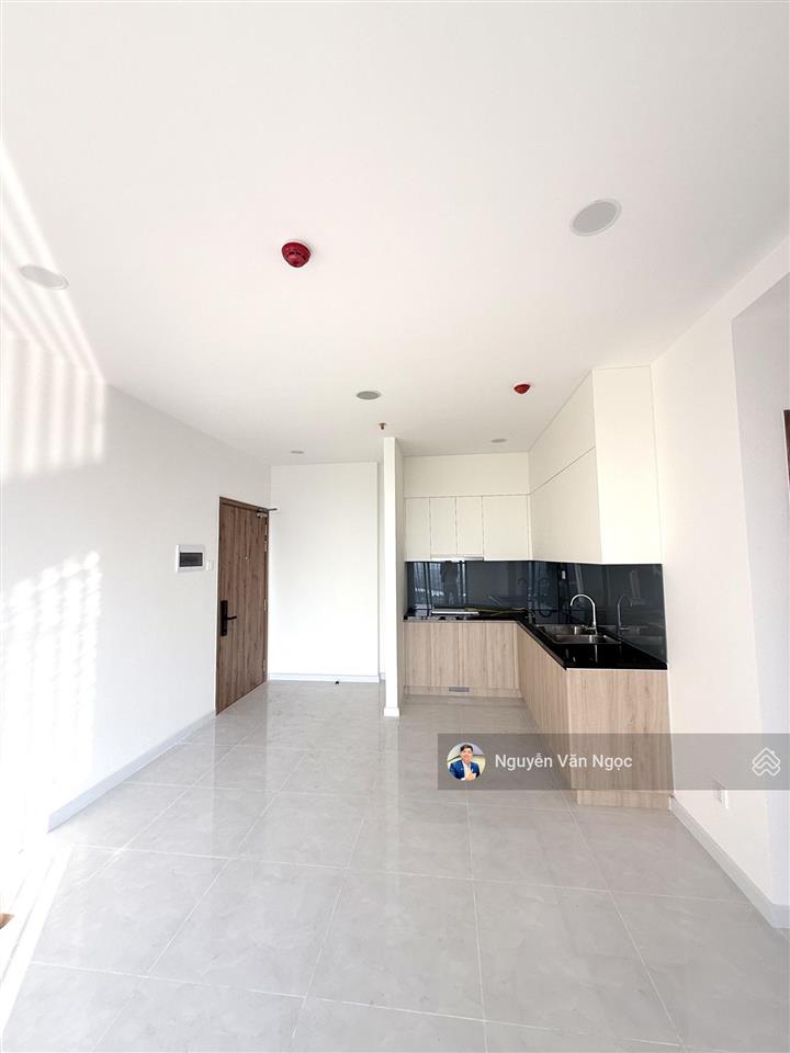 Cho thuê gấp the maison, 7 triệu, 3pn2wc77m2, view đẹp, (giường, tủ, 4 rèm, bếp, hút mùi)có video