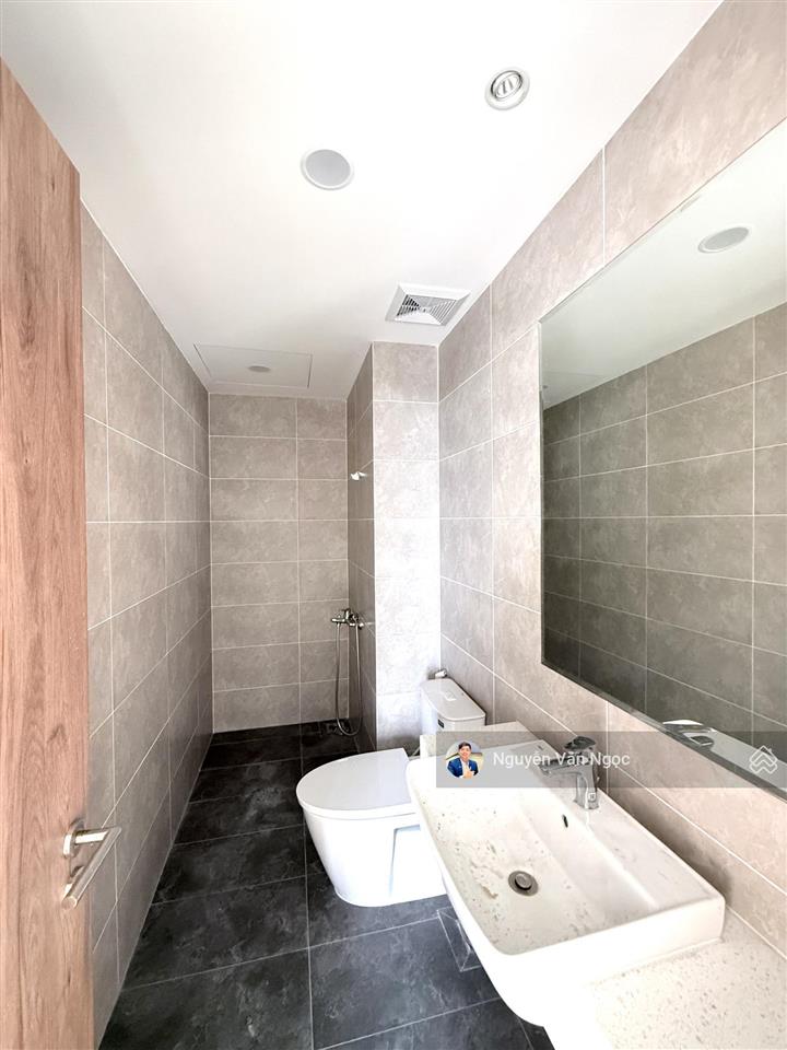 Cho thuê gấp the maison, 7 triệu, 3pn2wc77m2, view đẹp, (giường, tủ, 4 rèm, bếp, hút mùi)có video