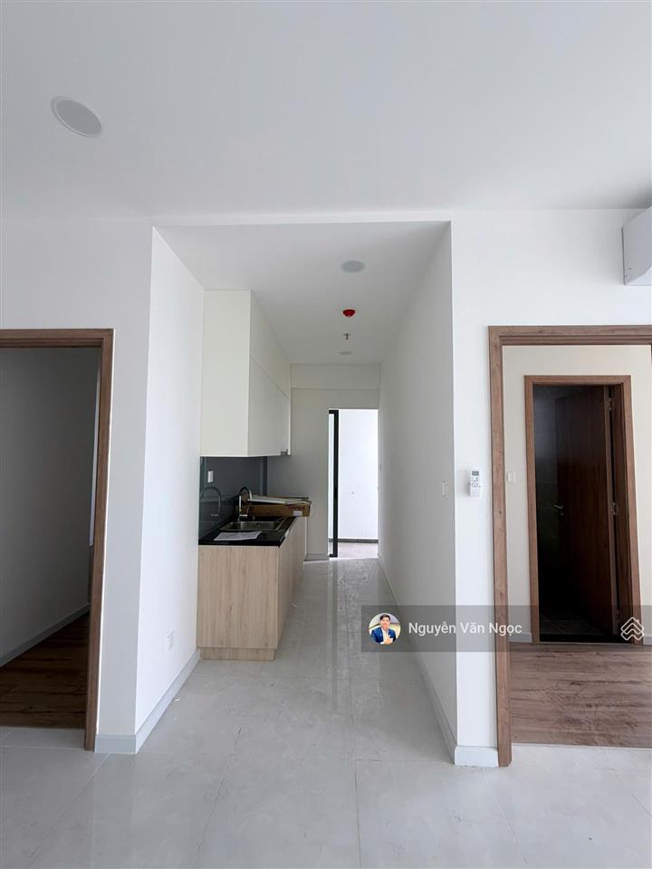 Cho thuê gấp the maison  2pn  6tr tl (giường+tủ + 3 rèm, bếp, hút mùi) gọi 0902 009 ***