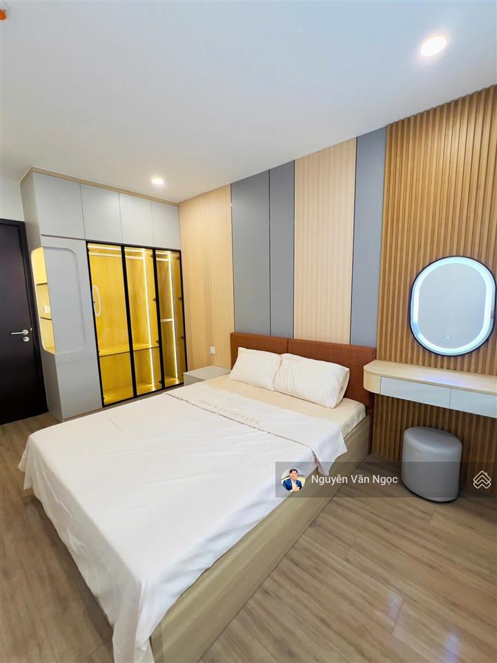 Chủ sài gòn cần bán nhanh căn hộ csky view, sẵn hợp đồng thuê, 79.2m2, sổ sẵn