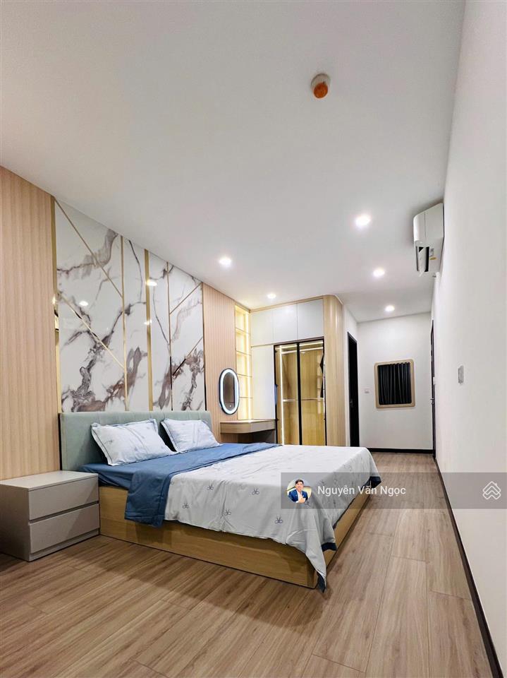 Chủ sài gòn cần bán nhanh căn hộ csky view, sẵn hợp đồng thuê, 79.2m2, sổ sẵn