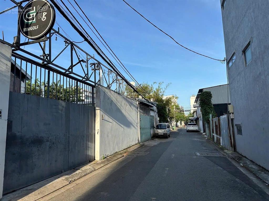 380m2 xây văn phòng  căn hộ dịch vụ ngay trần não  ngang 13.4m  giá chỉ 68.5 tỷ
