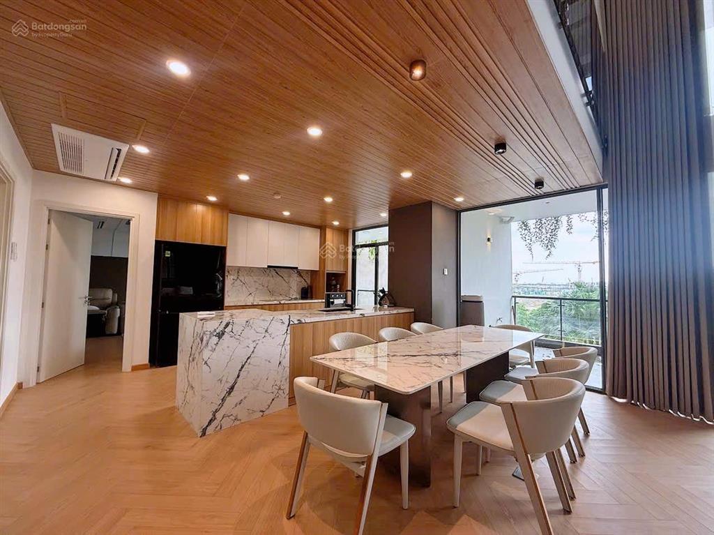 Độc nhất! duplex full nội thất  mới 100% trần cao 6.5m  diện tích 210m2  giá bán chỉ 15.5 tỷ