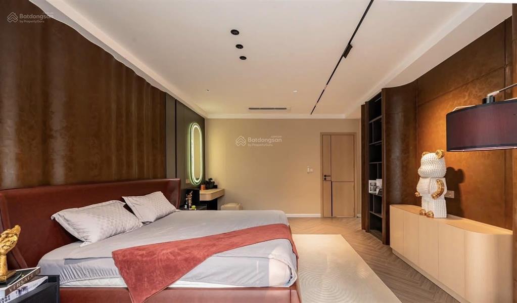 Bán biệt thự mỹ giang  phú mỹ hưng  nhà hiện đại mới hoàn thiện 100%  full nội thất  chỉ 82 tỷ