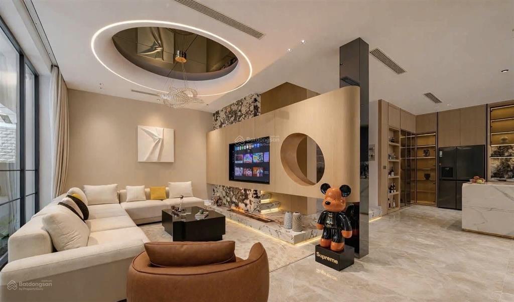 Bán biệt thự mỹ giang  phú mỹ hưng  nhà hiện đại mới hoàn thiện 100%  full nội thất  chỉ 82 tỷ