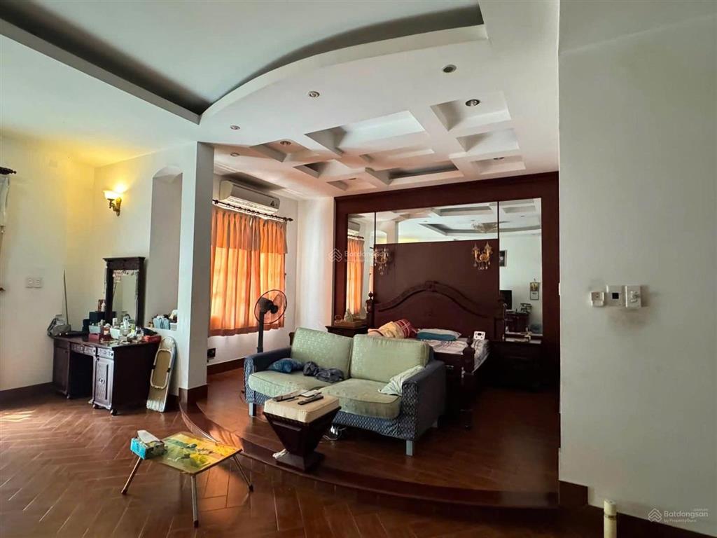 Cho thuê nhà mặt tiền dài hạn  chdv  văn phòng  thẩm mỹ