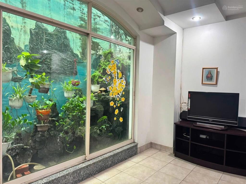 Cho thuê nhà mặt tiền dài hạn  chdv  văn phòng  thẩm mỹ