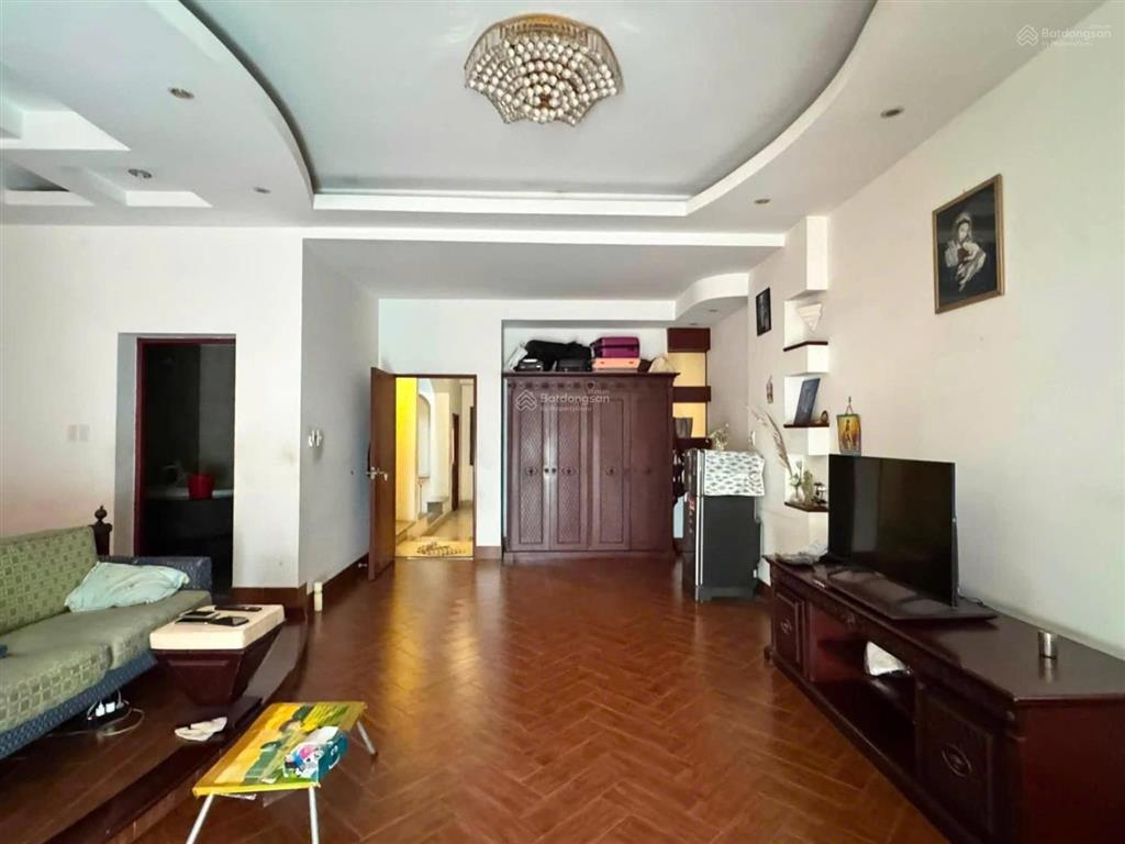 Cho thuê nhà mặt tiền dài hạn  chdv  văn phòng  thẩm mỹ