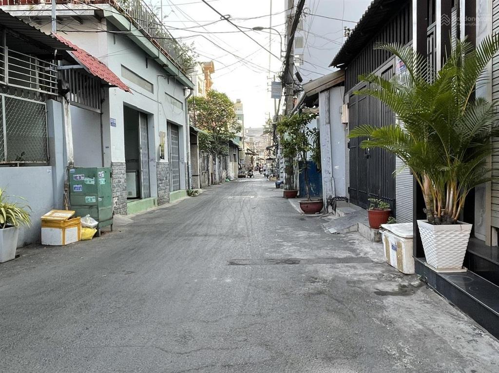 Bán khuôn đất lớn 6x30m đường lê đức thọ, p16, gò vấp. giá 10 tỷ 5 thương lượng.  0902 958 ***